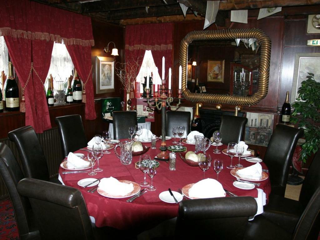 The Blue Bell Inn Weaverthorpe Habitación foto